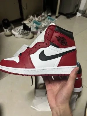 OG Air Jordan 1 High OG Chicago review 