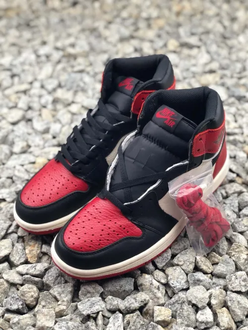 OG Air Jordan 1 High OG Bred Toe review 