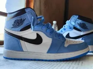 OG Air Jordan 1 High OG University Blue review 