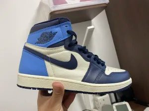 OG Air Jordan 1 Retro High OG Obsidian University Blue review Tia 03