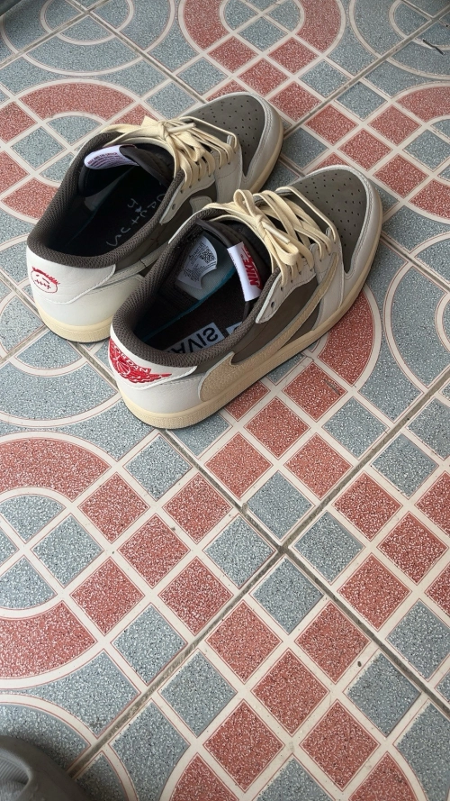 OG Travis Scott x Air Jordan 1 Low White Brown Barb review 