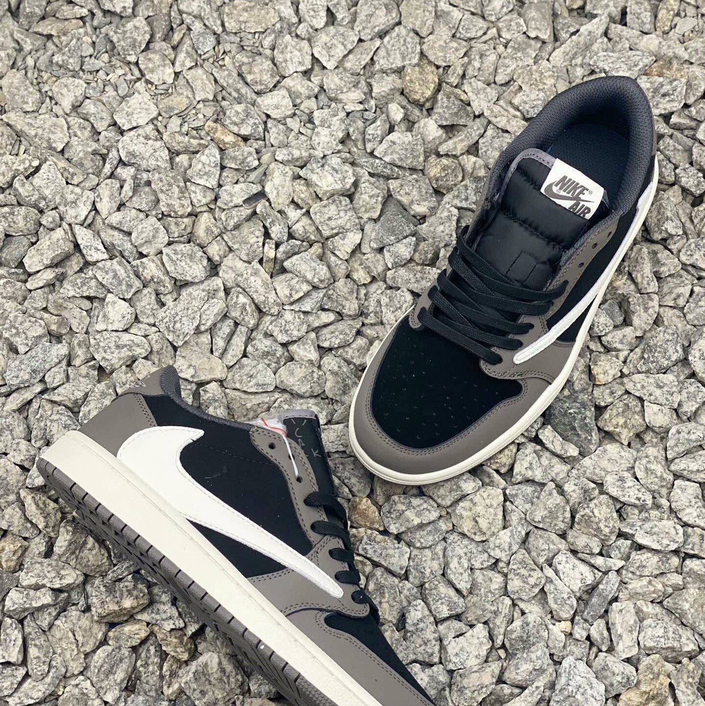 OG Travis Scott x Air Jordan 1 Low OG SP-T review Gabe 01