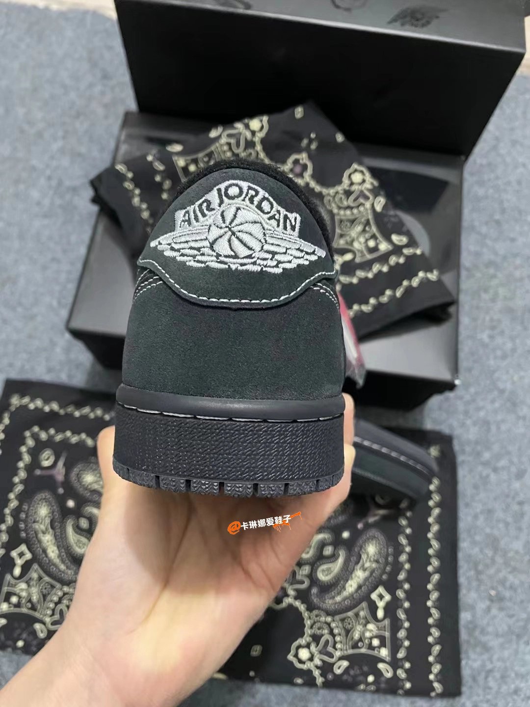 OG Travis Scott x Air Jordan 1 Low OG SP Black Phantom review Uri 01