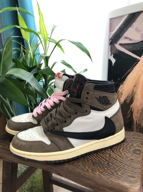 OG Travis Scott x Air Jordan 1 High OG TS SP  review 