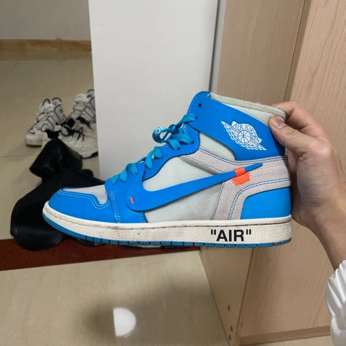 OG Off White x Air Jordan 1 UNC review 