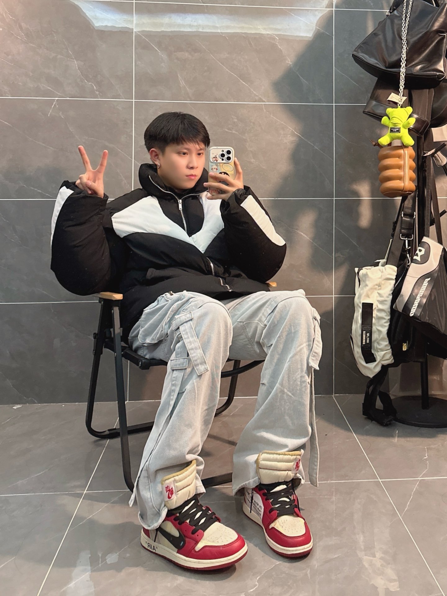 OG OFF-WHITE x Air Jordan 1 High Chicago review Quinn 02