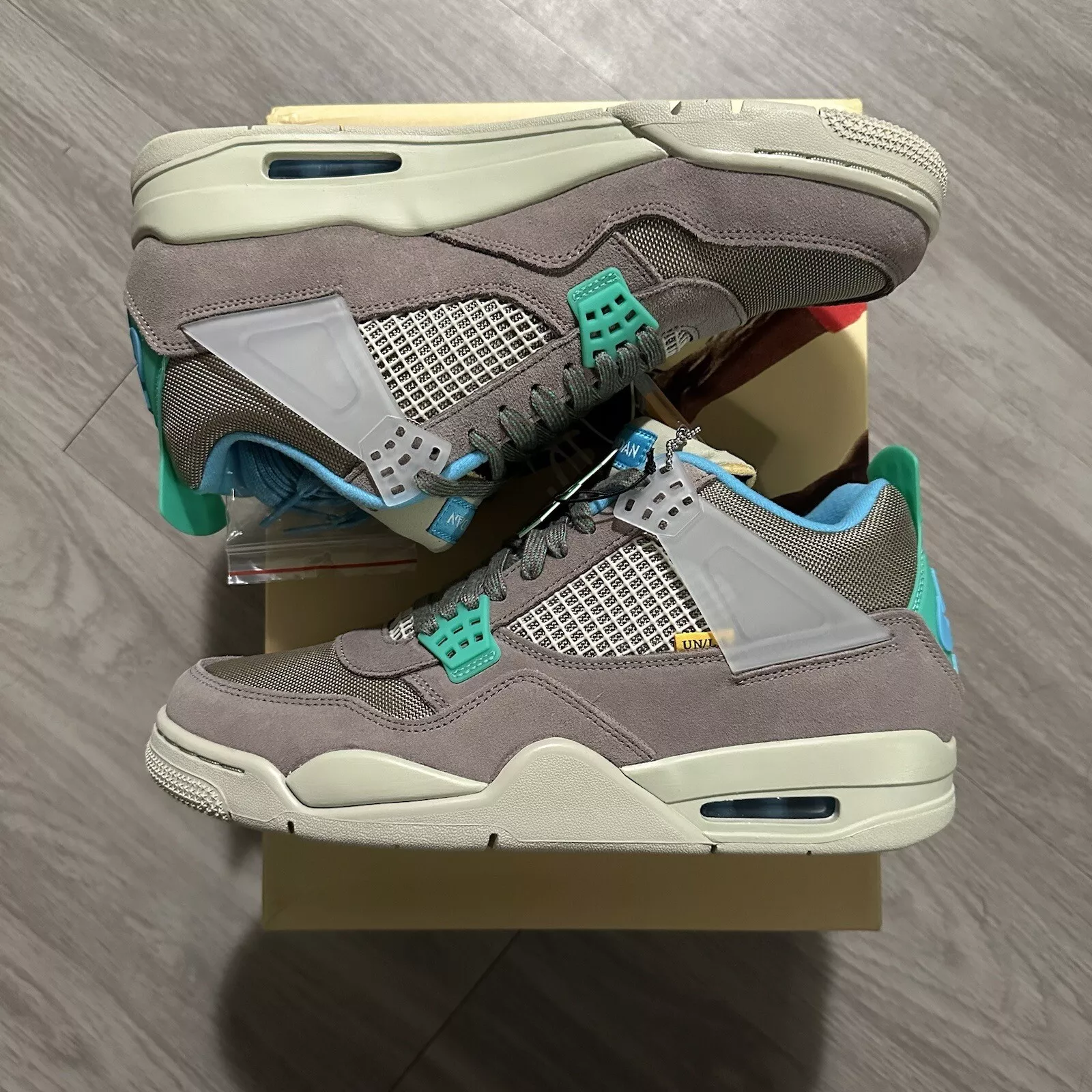Q4 Batch Union LA x Air Jordan 4 Taupe Haze review Coach