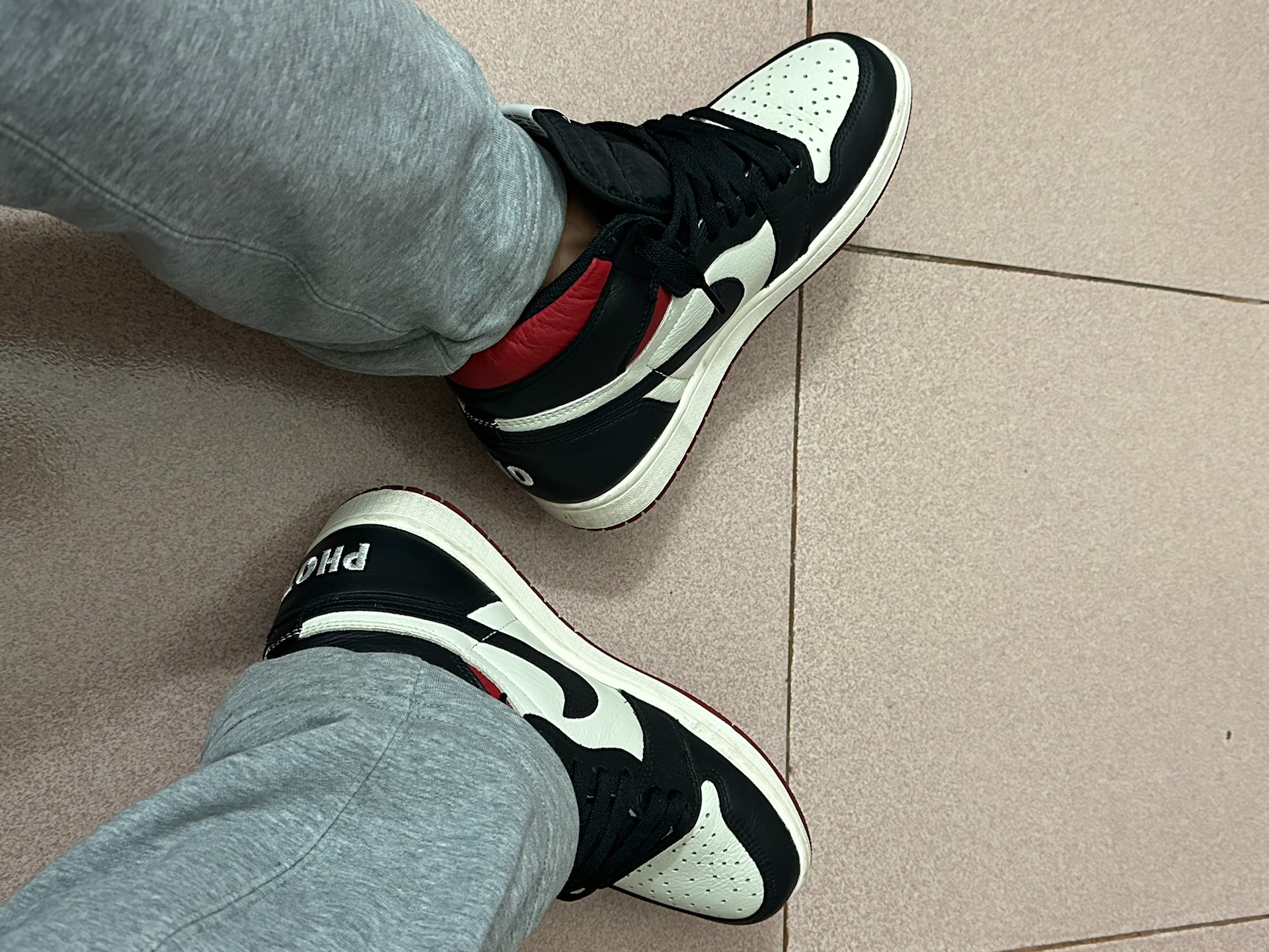 OG Air Jordan 1 NRG OG High “NOT FOR RESALE”Varsity Red review Yara 02