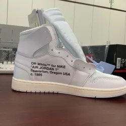 OG Batch OFF White x Air Jordan 1White review Mia 01