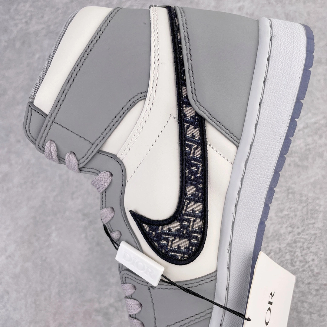 XP Dior x Air Jordan 1 High OG review Vicky 02