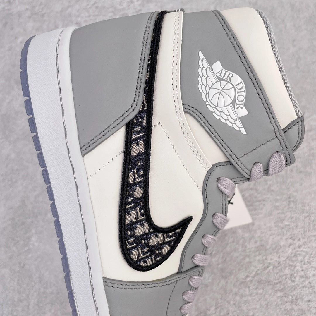 XP Dior x Air Jordan 1 High OG review Vicky 04