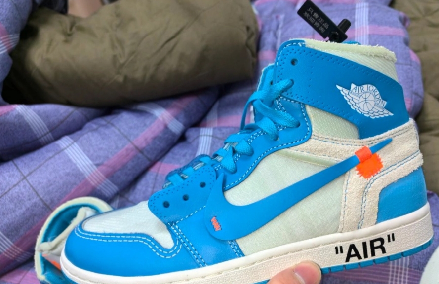 Off White   Off White x Air Jordan 1 “UNC review Jade 02