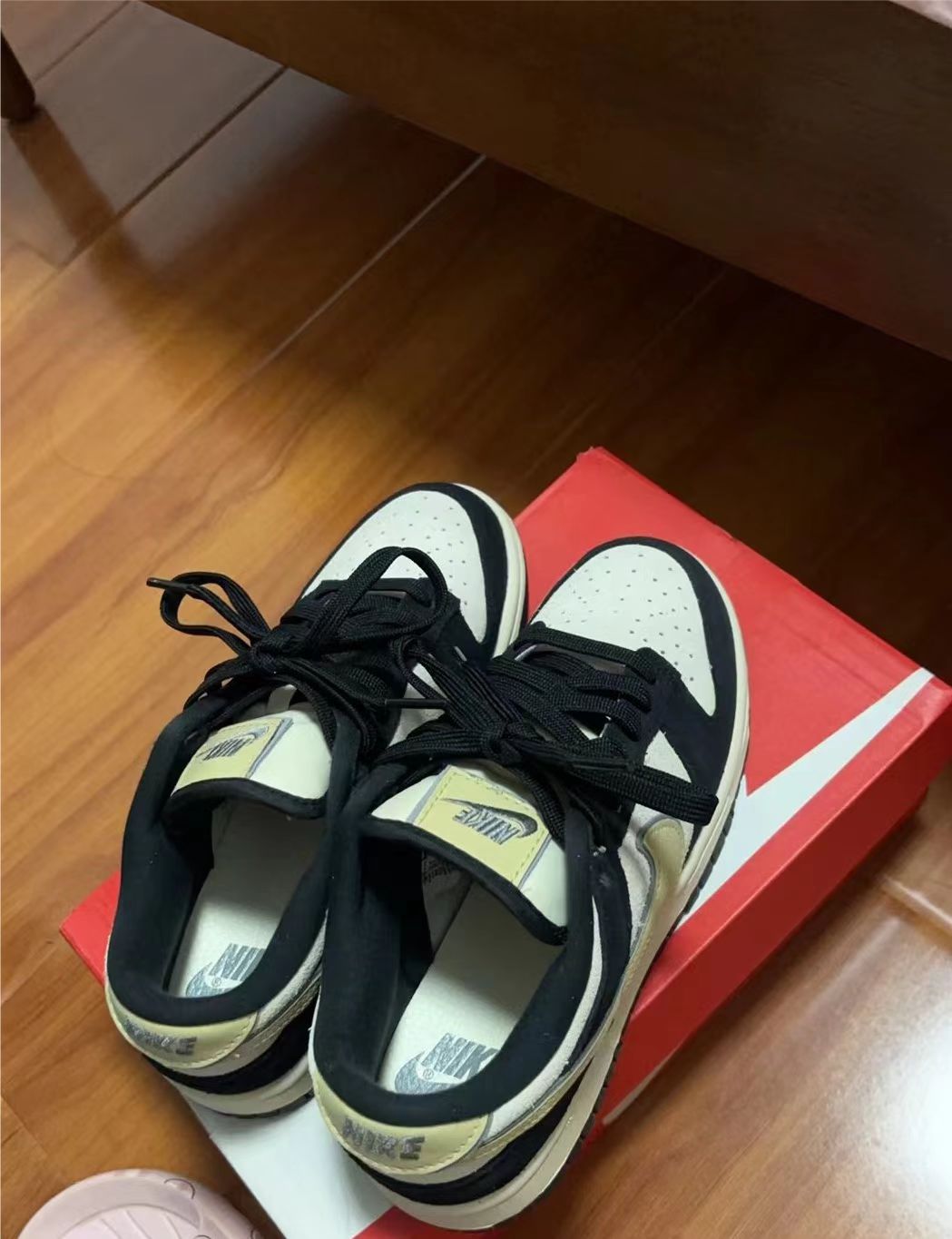 LF Nk SB Dunk Low White Dark Blue review Judyy 02