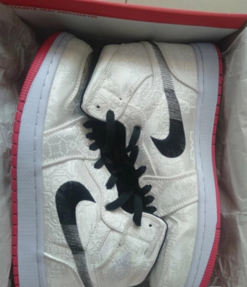 XP Edison Chen x Air Jordan 1 Mid SE “Fearless” review 