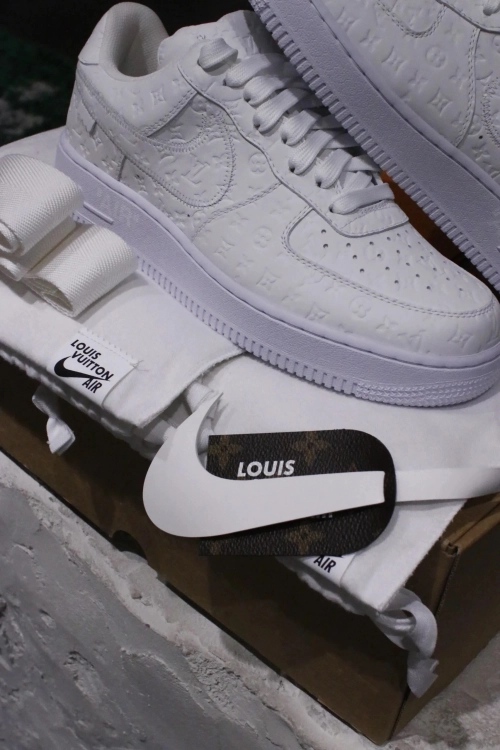 Louis Vuitton x Nike Air Force 1 Triple White review 