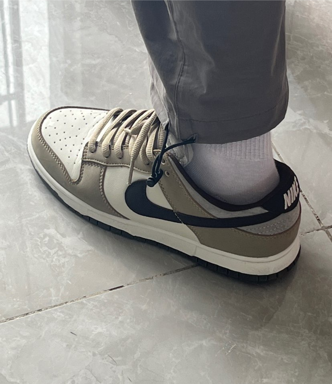 LF Otomo Katsuhiro x Nike SB Dunk Low Steamboy OST White Brown review Gerardo 01