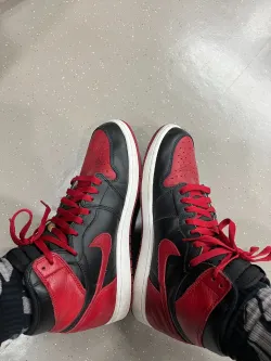 XP Air Jordan 1 High “Banned” Patent Leather isForbidden to Wear review Leo 01