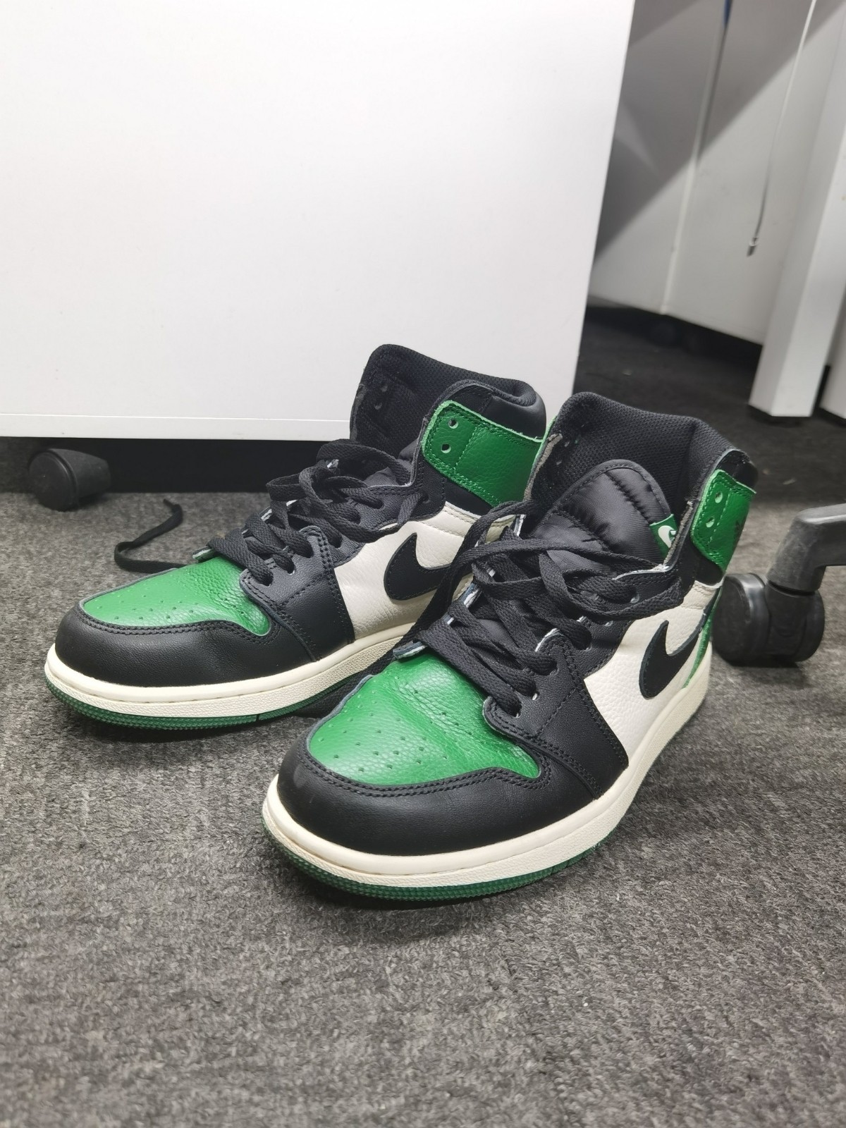 XP Air Jordan 1 High OG “Pine Green” review Isla 01