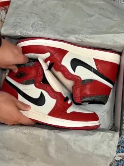 XP  Air Jordan 1 High Chicago Reimagined review George