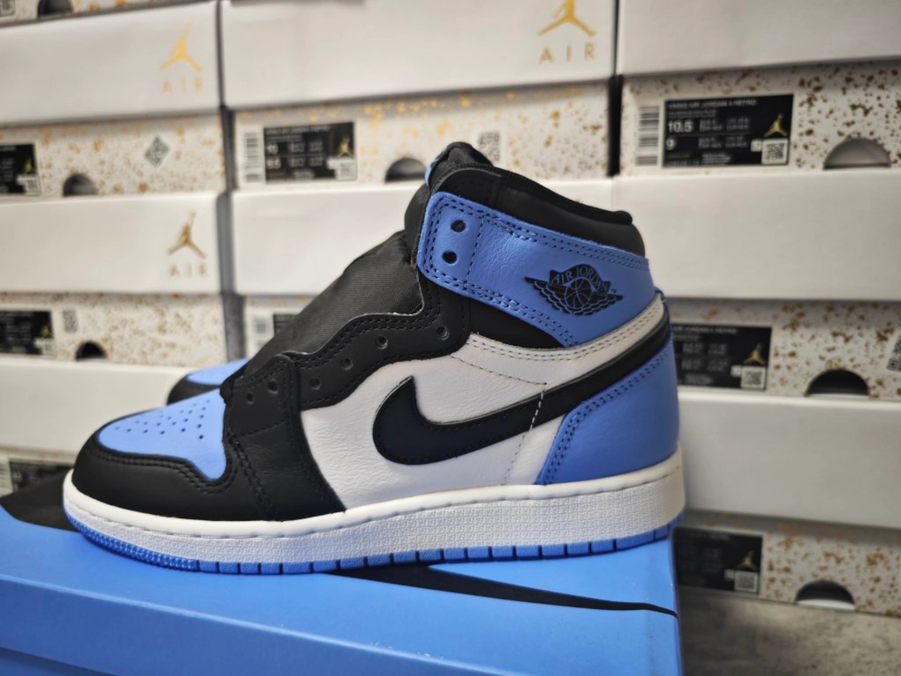 XP  Air Jordan 1 High OG “UNC Toe” review Rita 03