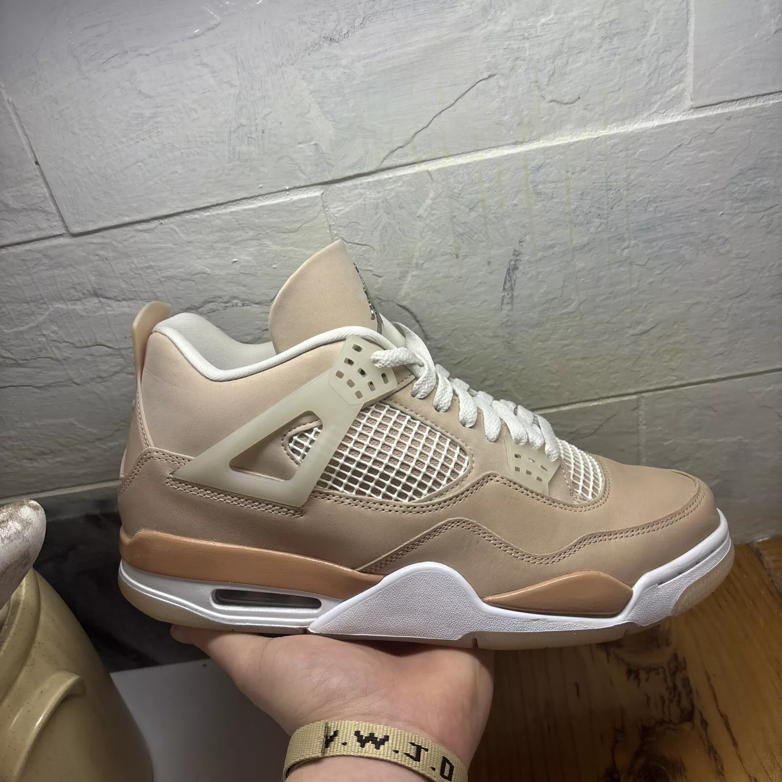 Q4 Batch Air Jordan 4 Shimmer review L.C. 02