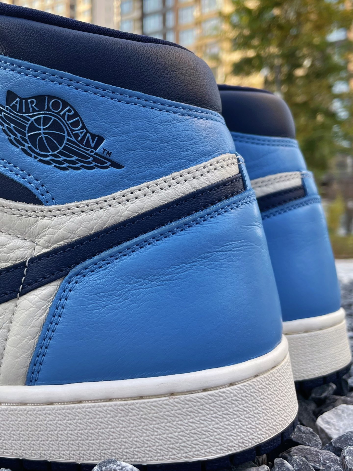 XP Air Jordan 1 Retro High OG “Obsidian University Blue” review Jade 04
