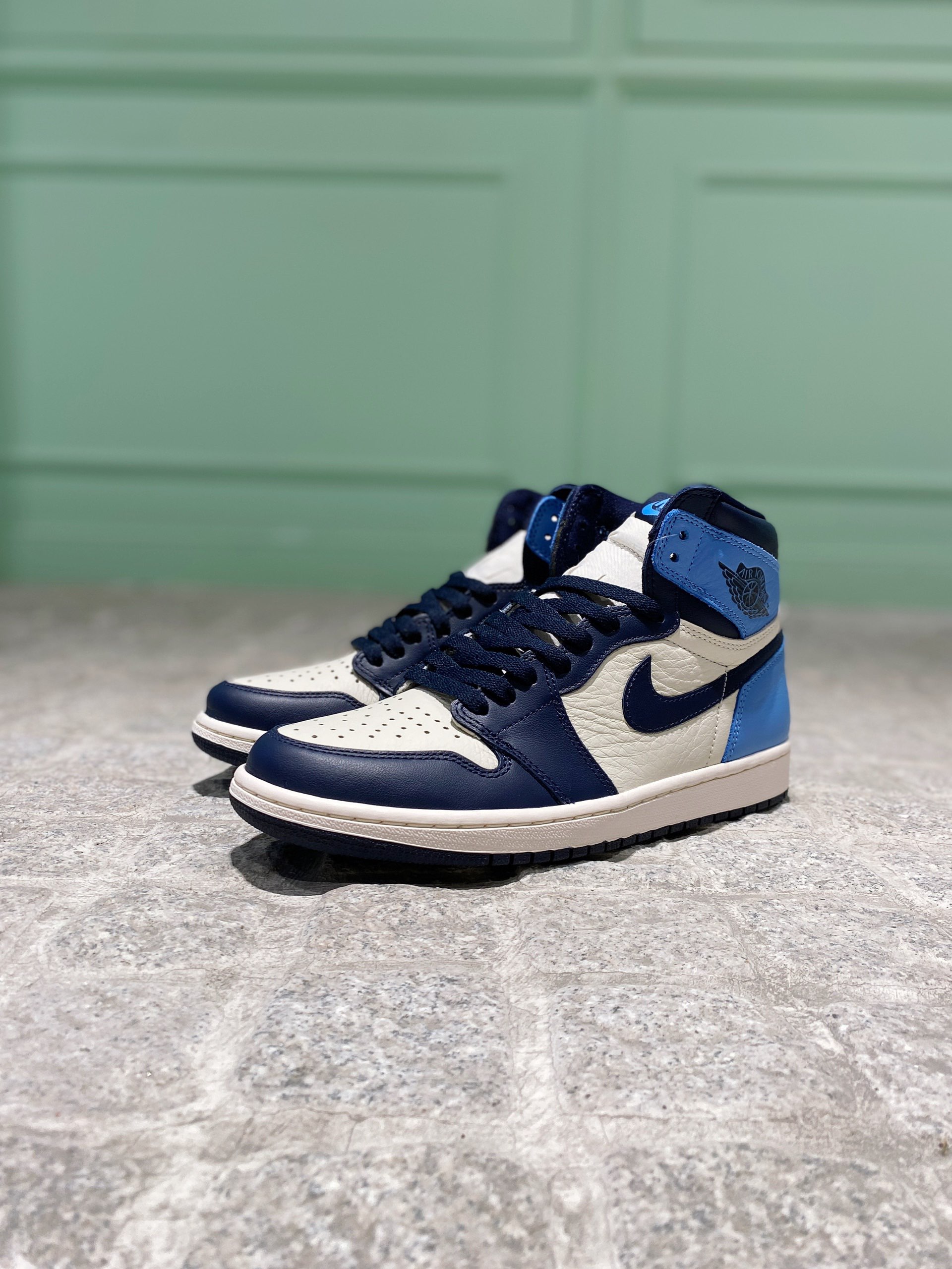 XP Air Jordan 1 Retro High OG “Obsidian University Blue” review Nora 01