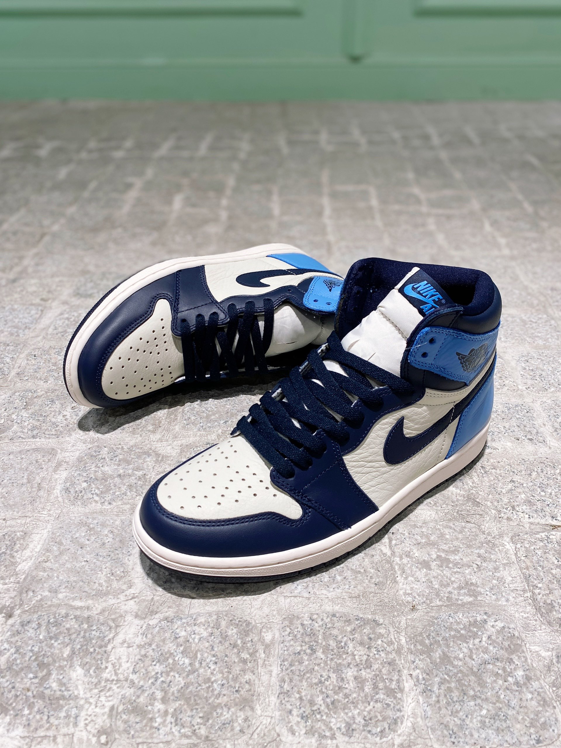 XP Air Jordan 1 Retro High OG “Obsidian University Blue” review Nora 02