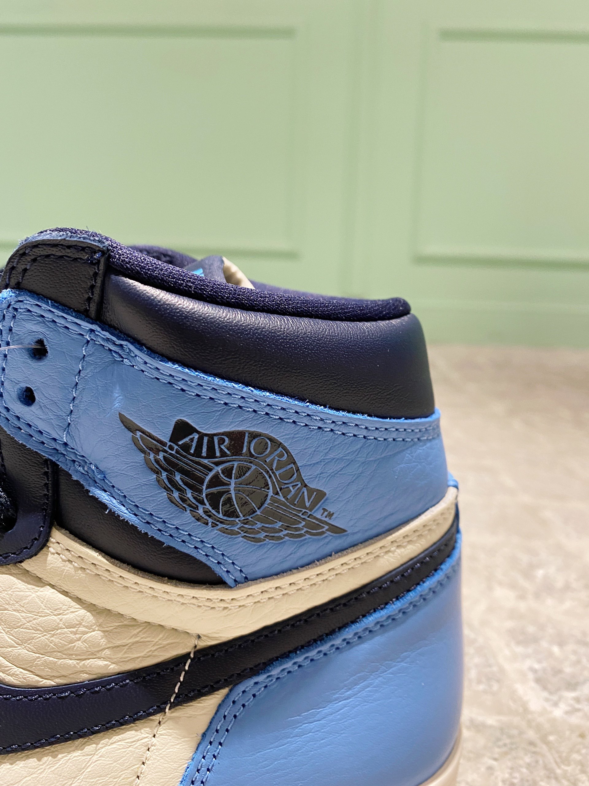 XP Air Jordan 1 Retro High OG “Obsidian University Blue” review Nora 04