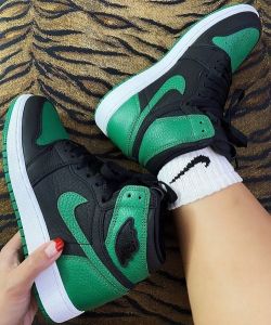  XP Air Jordan 1 Retro High OG “Pine Green” review Sam 02