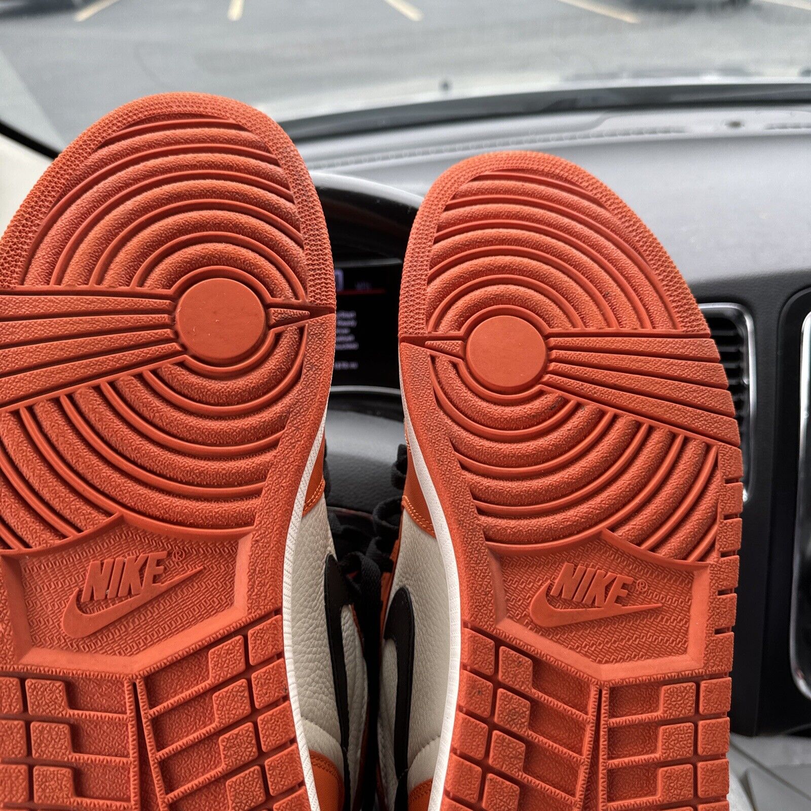 XP Air Jordan 1 Retro High OG “Shattered Backboard”  review Ian 02