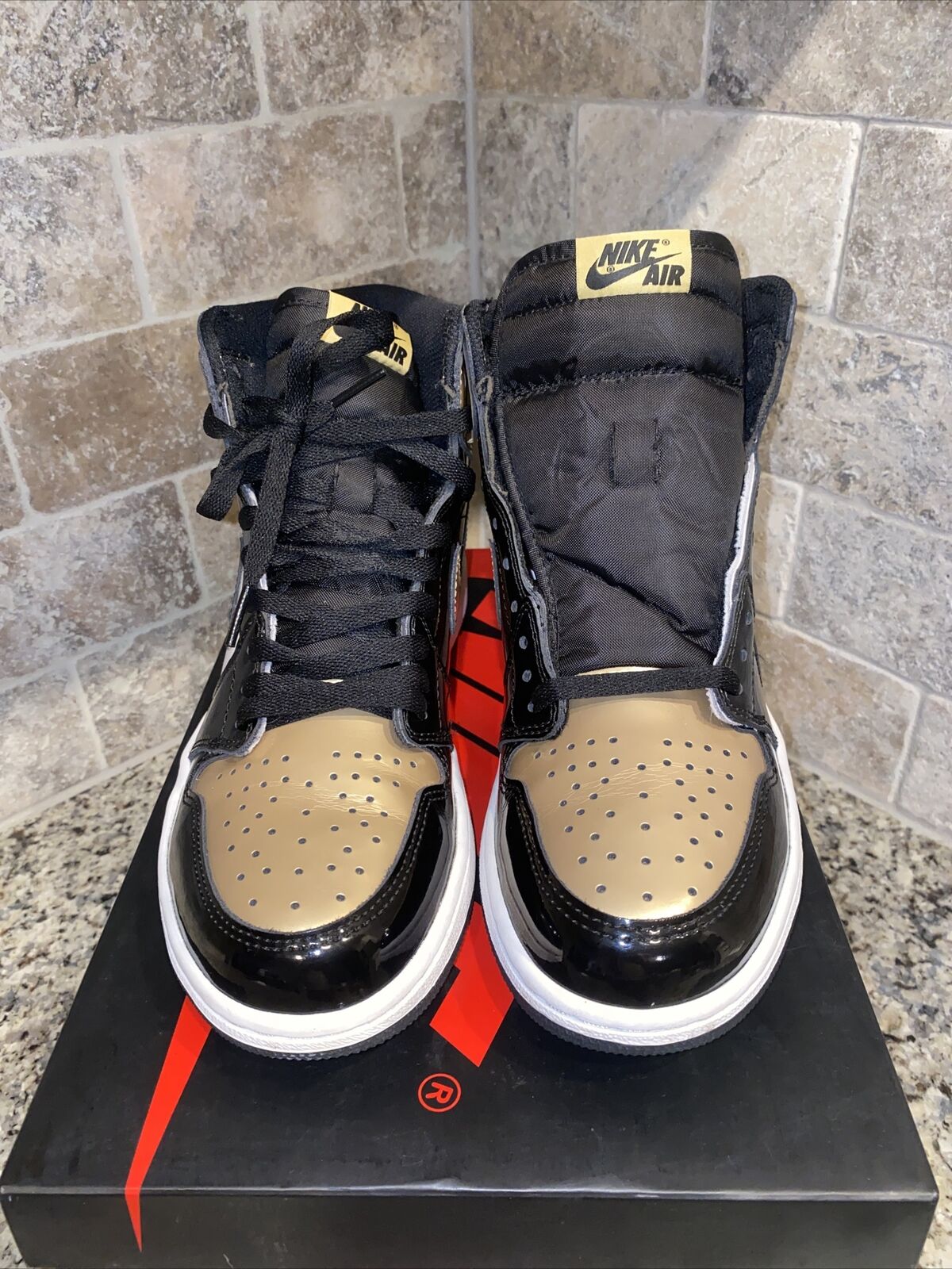  XP Air Jordan 1 Retro High OG “Gold Toe”  review Yara 02