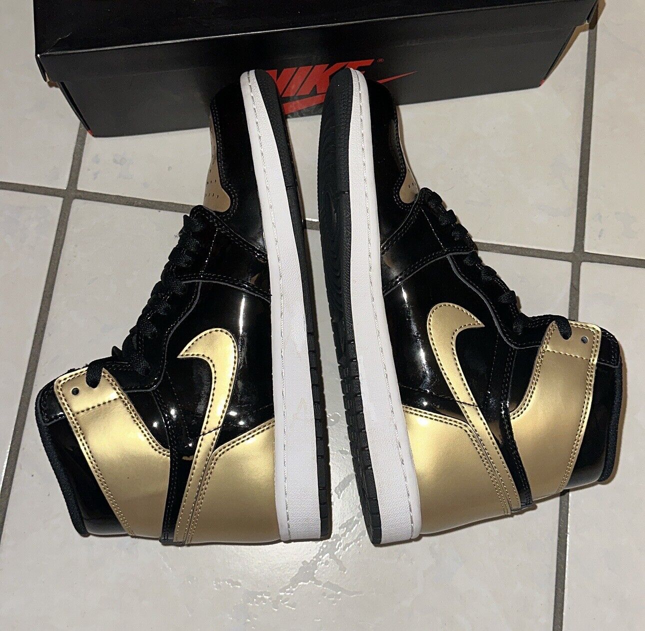  XP Air Jordan 1 Retro High OG “Gold Toe”  review Abby 01