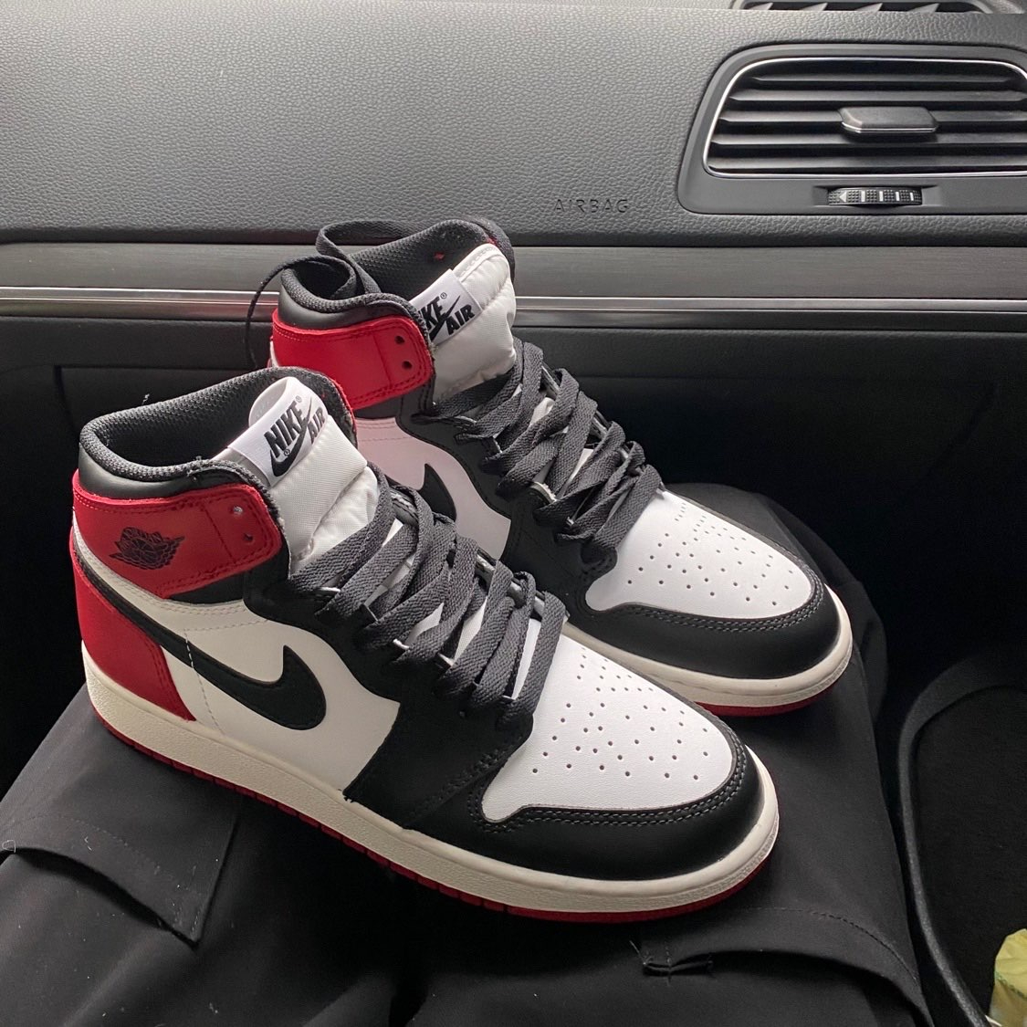 XP Air Jordan 1 High OG “Black Toe” review Dana 02