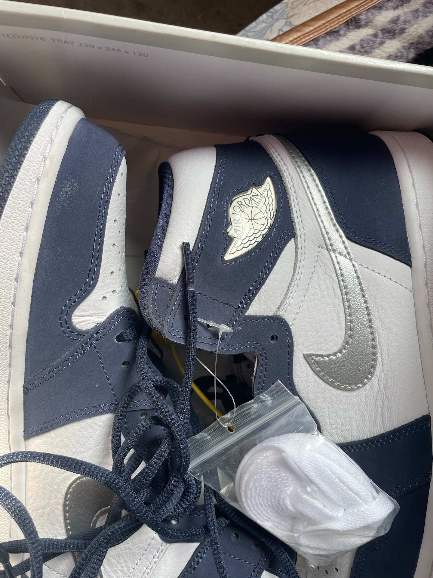 XP   Air Jordan 1 High OG Japan Midnight Navy review Frank 01