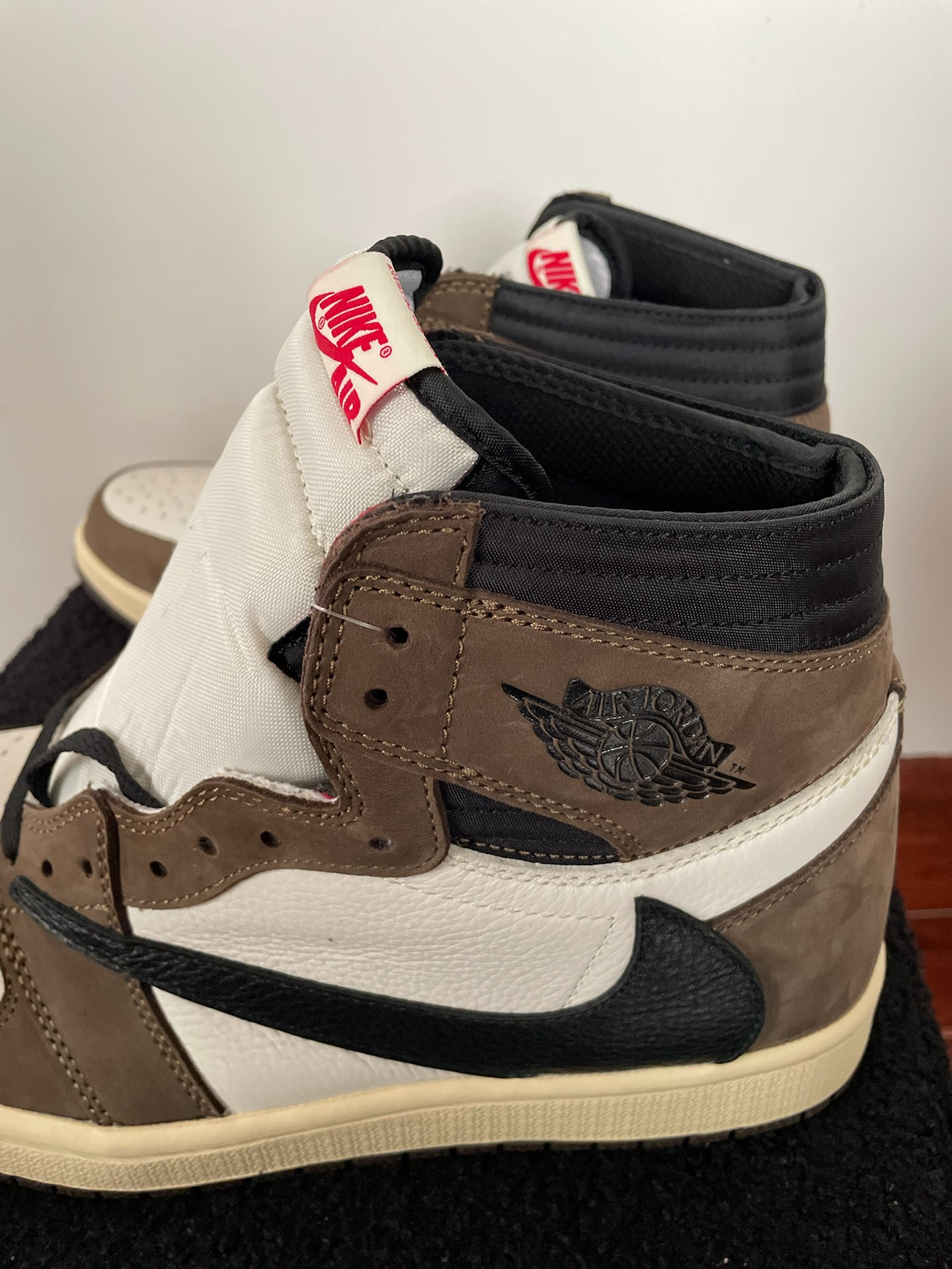 XP Travis Scott x Air Jordan 1 High OG TS SP  review Casey 02