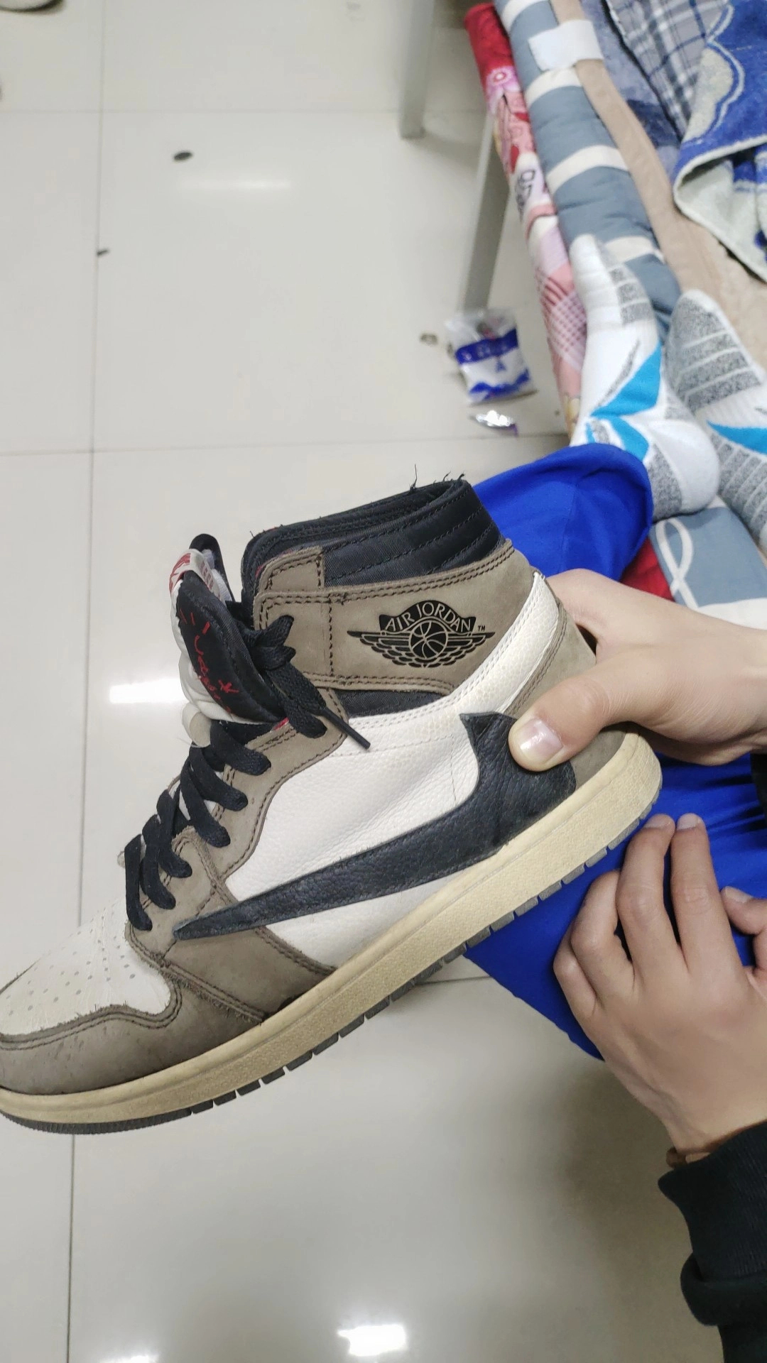 XP Travis Scott x Air Jordan 1 High OG TS SP  review Leo