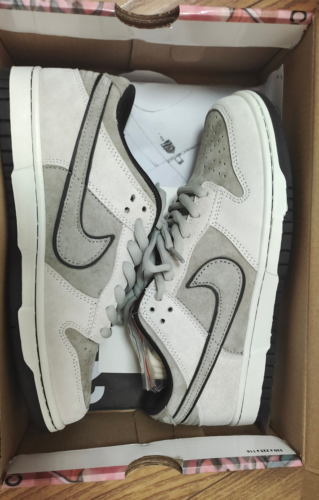 LF Otomo Katsuhiro x Nike SB Dunk Low Steamboy OST White Black review James Vogel 02