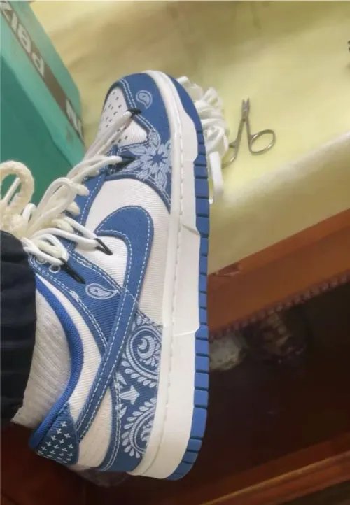LF  Nike Dunk Low “Industrial Blue” review 