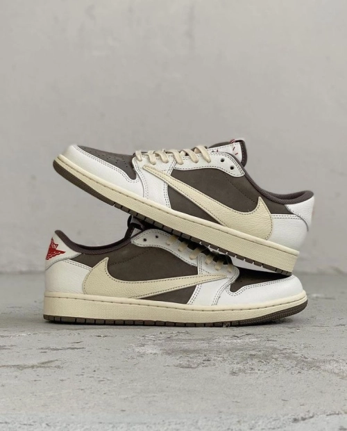  XPTravis Scott x Air Jordan 1 Low White Brown Barb review 