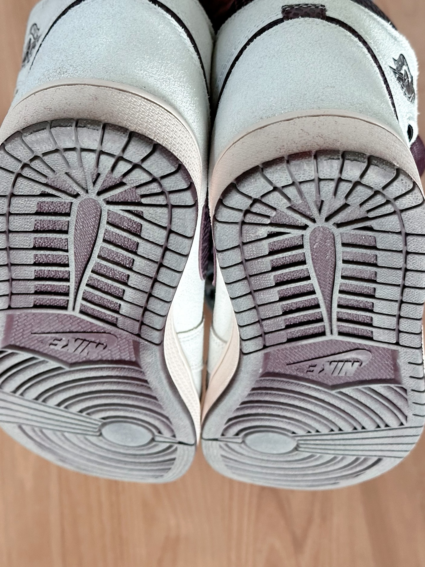  XP  Air Jordan 1 High OG Grey Brown Snake Pattern review Fiona 03