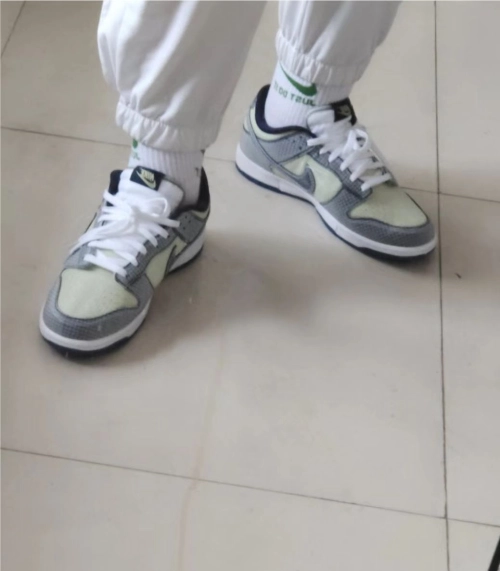 LF  Union x Nike Dunk Low Midnight Navy review 