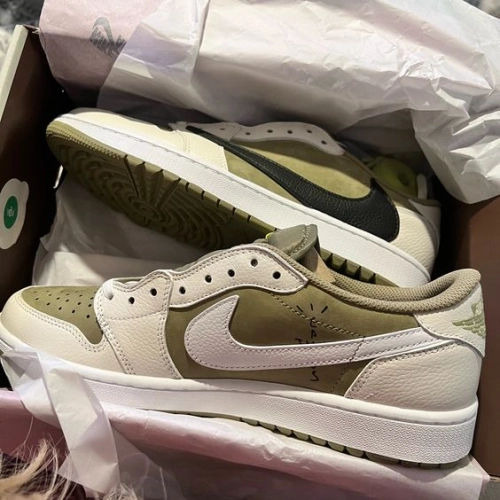 XP Travis Scott x Air Jordan 1 Low Black, White, Green review 