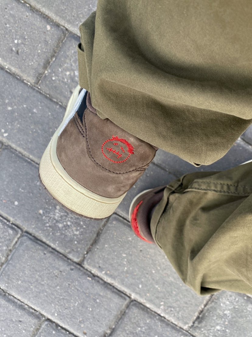 DB Travis Scott x Air Jordan 1 Low OG SP-T review Quincy 03