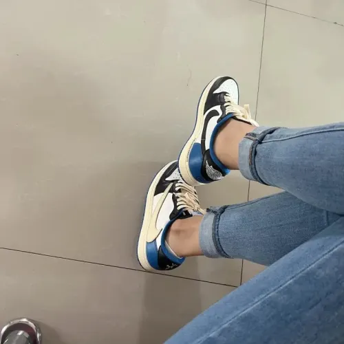 DB  Travis Scott x Fragment Design x Air Jordan 1 Low review 