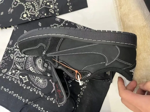 DB Travis Scott x Air Jordan 1 Low OG Black Phantom review 