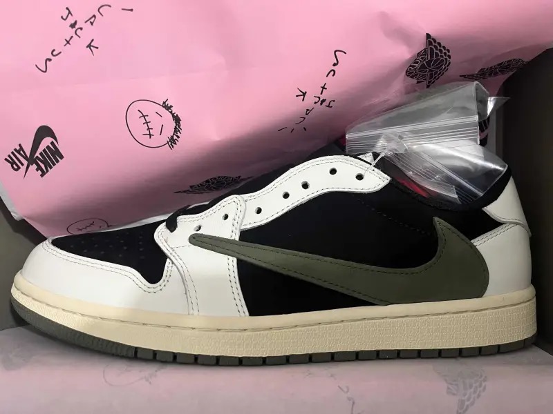 DB  Air Jordan 1 Low OG WMNS “Olive” review Isabella 02