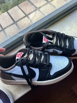 DB Travis Scott x Air Jordan 1 Low Dark Mocha review Fred	 01