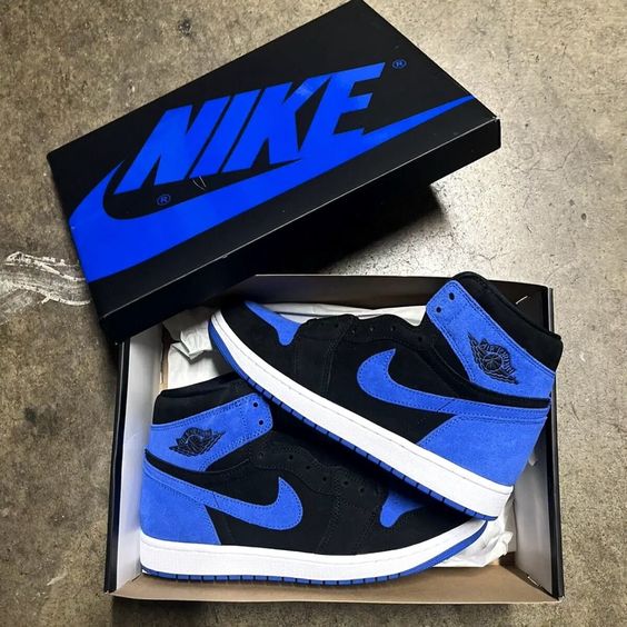 STOS  Air Jordan 1 High OG “Royal Reimagined review Derek 01