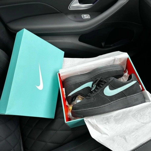 PRO Travis Scott x Air Jordan 1 Tiffany Low review 